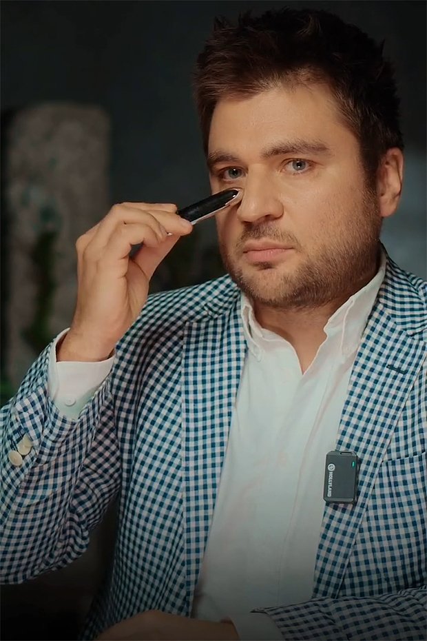 Блогер Лев Вожеватов