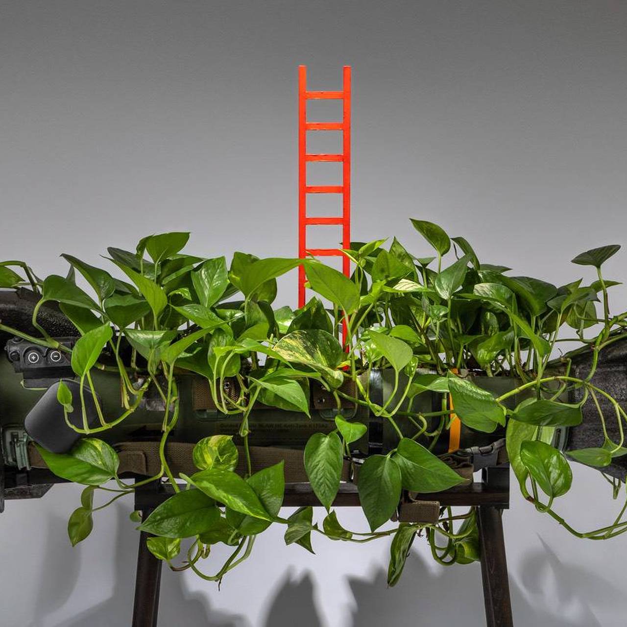 В РПЦ отреагировали на религиозную инсталляцию из РПГ НАТО