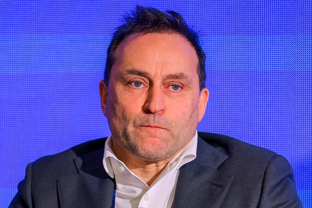 Дмитрий Свищев