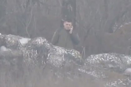 Российский снайпер уничтожил вылезшего поговорить по телефону бойца СВУ