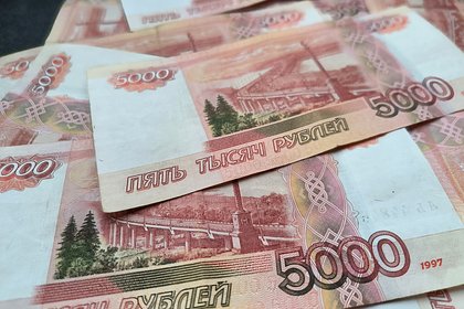 Известный певец задолжал 240 тысяч рублей по кредитам и налогам