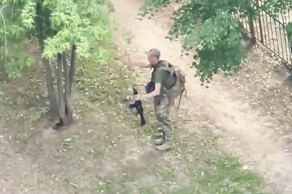 Боец ВСУ открыл огонь из автомата в центре Харькова