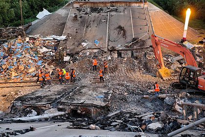 Губернатор показал последствия обрушения моста под Брянском