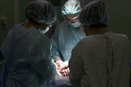В России мать рожденного с синяком на все лицо ребенка обвинила в его травмах медиков