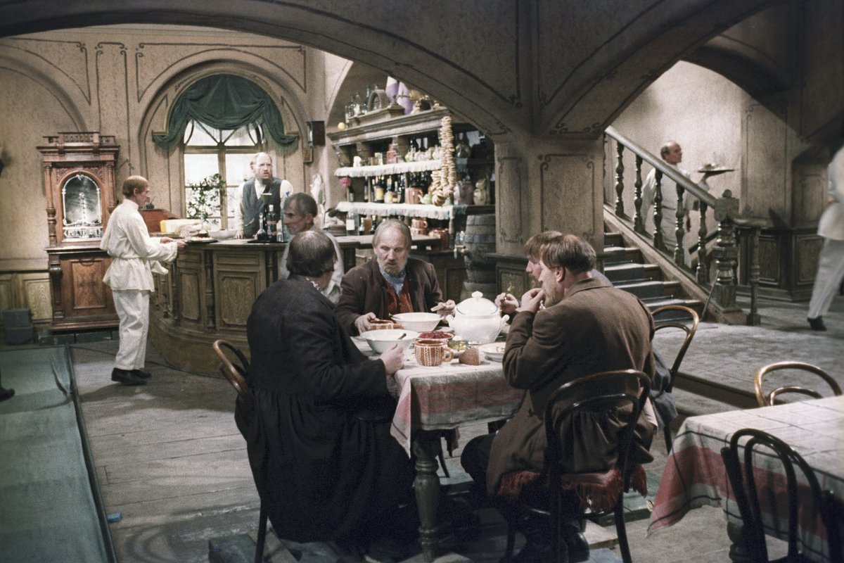 Сцена в трактире из кинофильма «Братья Карамазовы». «Мосфильм», 1968 год