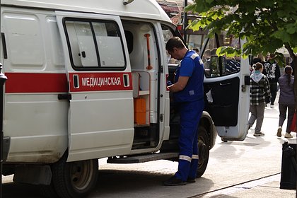 Заболевших в поезде детей поместили в стационар