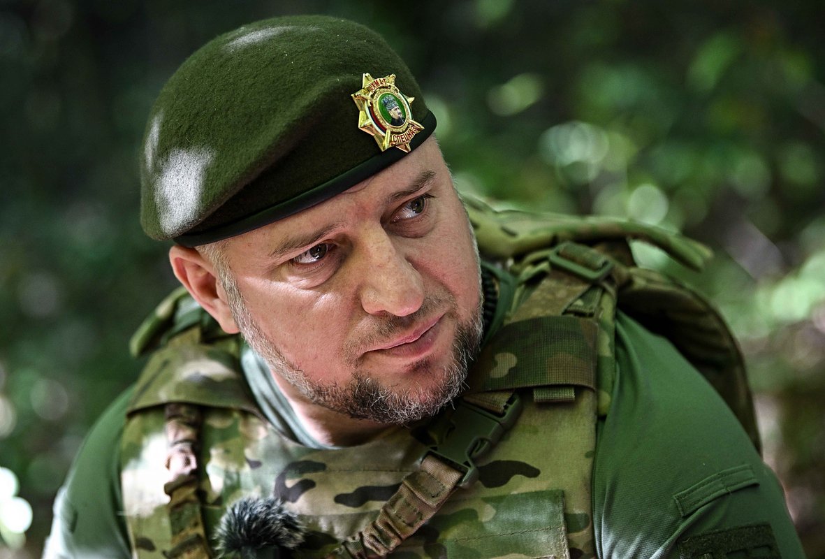 Командир спецназа «Ахмат», заместитель начальника главного военно-политического управления Минобороны РФ генерал-майор Апти Алаудинов в Курской области.