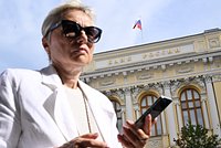 Банк России понизил ключевую ставку до 20 процентов. Что это значит для экономики России?