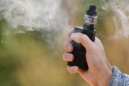 В заказанных россиянином из Испании 10 коробках вейпов нашли наркотики