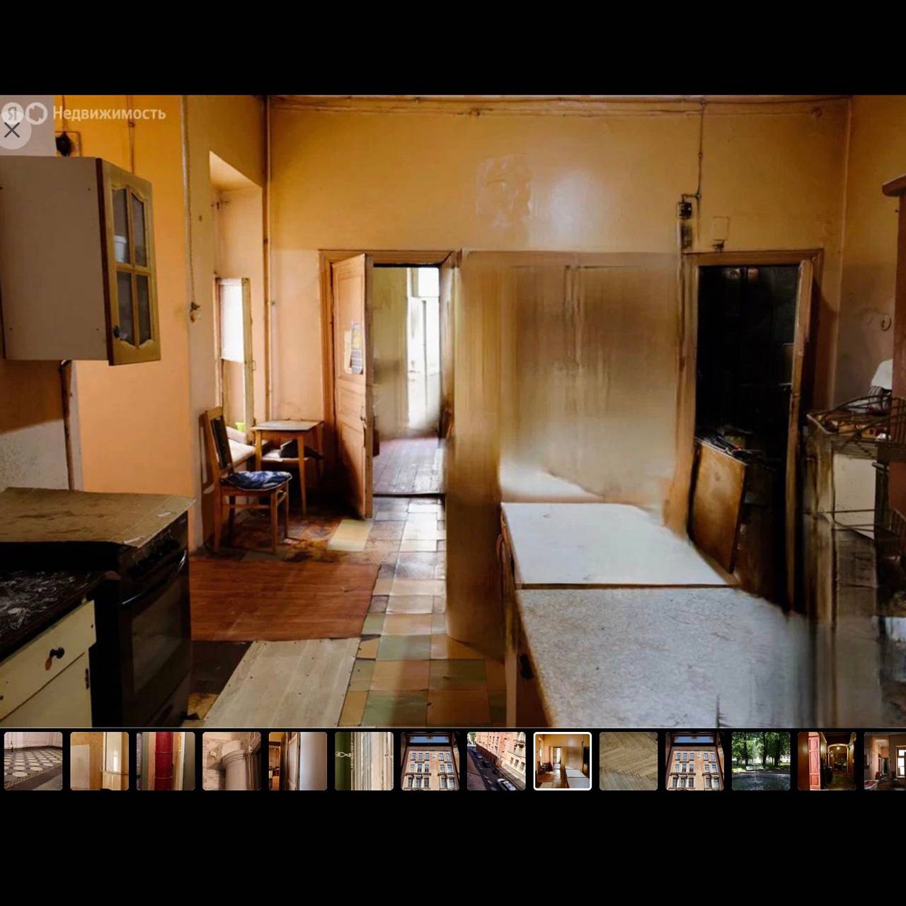 В Петербурге за 140 миллионов рублей продадут старинную квартиру коллекционера