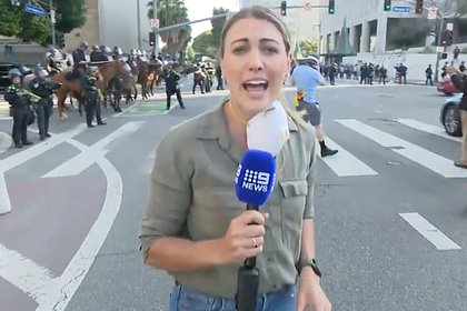 В снимавшую репортаж о протестах в США журналистку выстрелили в прямом эфире