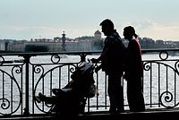 «Пусть сами решают — копить деньги или рожать детей» В России все чаще предлагают отменить пенсии. Почему это безумие?
