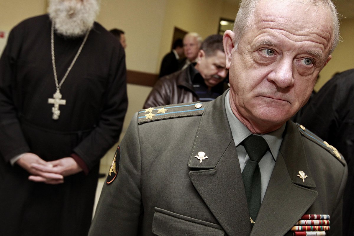 Полковник Квачков в день оправдания по делу о покушении на Чубайса, 2010 год