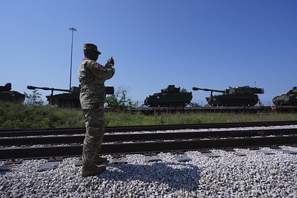 «Это больше подходит России и Северной Корее». Трамп устроит парад в день рождения. Почему ему грозят многомиллионными протестами?