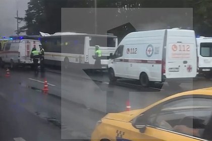 Автобус влетел в КамАЗ в Подмосковье