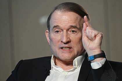 Медведчук заявил о неспособности Зеленского контролировать ситуацию на фронте