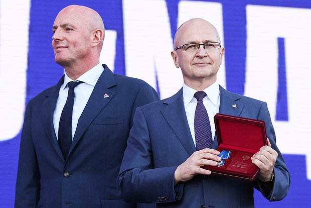Дмитрий Чернышенко и  Сергей Кириенко (слева направо) 