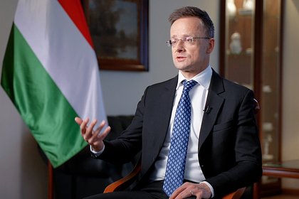Сийярто раскритиковал план отказа от энергоресурсов из России