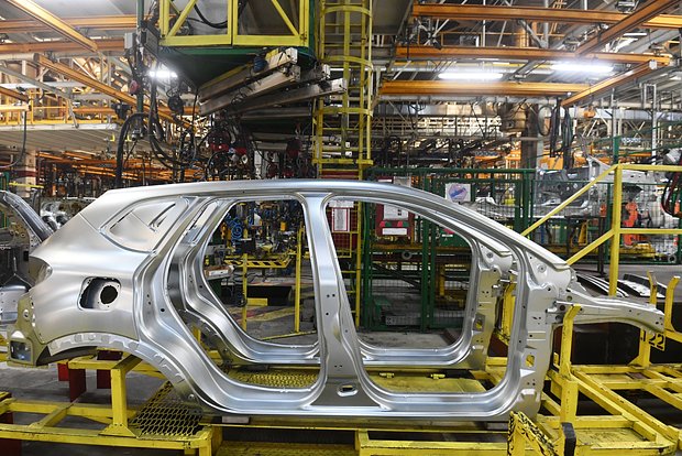 Renault не планирует возвращаться в Россию — заявление Мантурова