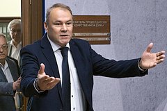 Петр Толстой