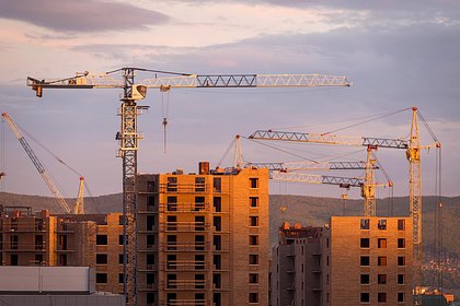 Названо условие для снижения цен на жилье в России