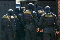 «Он застрелил девушку из обреза» Майор милиции стал главным наркодилером Екатеринбурга. Почему его банды боялся весь город?