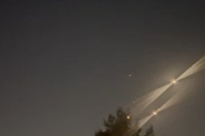 Иранские снаряды в небе над Иерусалимом попали на видео