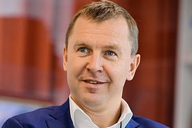 Анатолий Попов