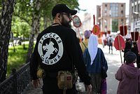 «Вот, националисты стоят». В Москве «Русская община» пыталась задержать чеченских детей. Чиновники Кадырова занялись ситуацией