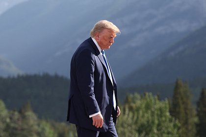 Политолог объяснил нежелание Трампа торопиться с решением об ударах по Ирану