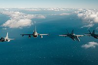 «Сброшен полный боезапас бомб». Трамп заявил, что самолеты США атаковали три ядерных объекта в Иране 