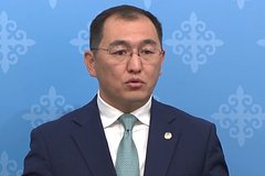 Айбек Смадияров