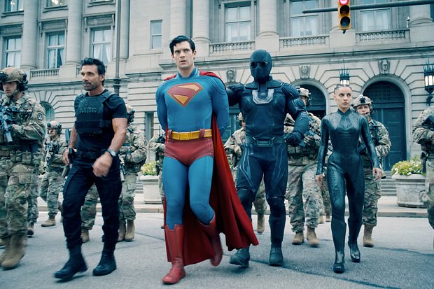 Фильм «Супермен», 2025 год: сюжет, актеры, дата выхода, где смотреть, отличия от прошлых фильмов: Кино: Культура: Lenta.ru