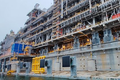 У остановившегося из-за санкций российского СПГ-проекта заметили газовоз