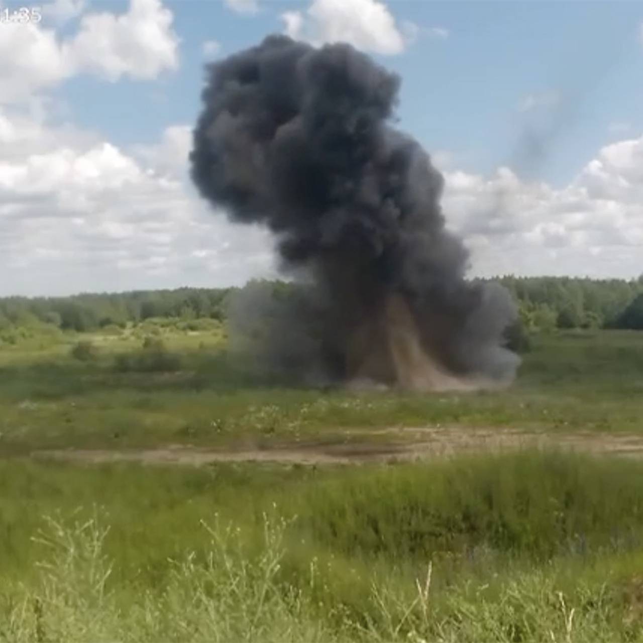 Взрыв авиабомбы времен Второй мировой войны сняли на видео в Калининграде