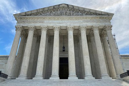 В США заявили об укреплении власти Трампа за счет суда