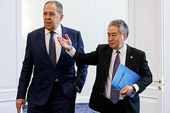 Сергей Лавров и министр иностранных дел Киргизии Жээнбек Кулубаев 