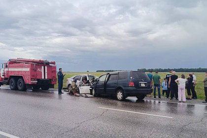 Трое детей и трое взрослых стали жертвами лобового ДТП в российском регионе
