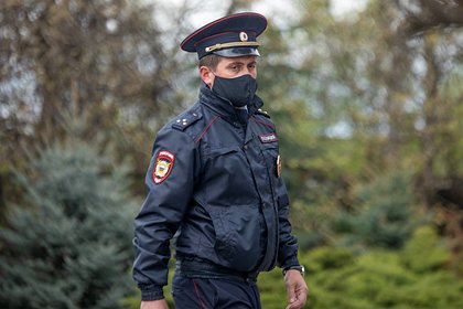 В российском городе уличная торговка напала на чиновника мэрии