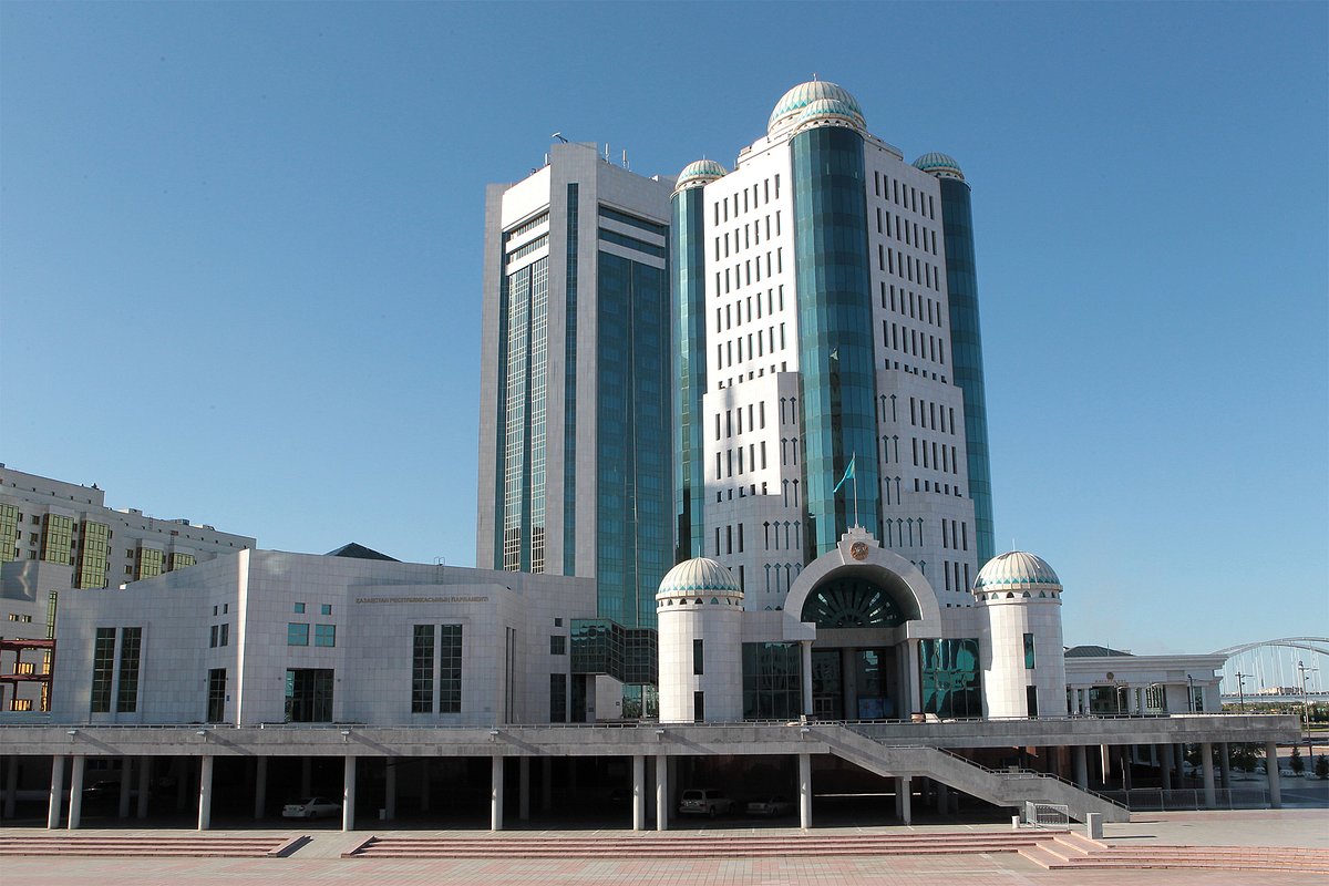 Административное здание Дома Правительства Республики Казахстан, Астана
