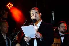 Дмитрий Певцов