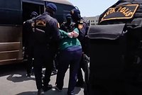 В Азербайджане арестовали российских туристов и IT-специалистов. Задержанные появились в суде со следами пыток 