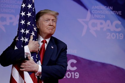 Трампа уличили в использовании американского флага для своих целей