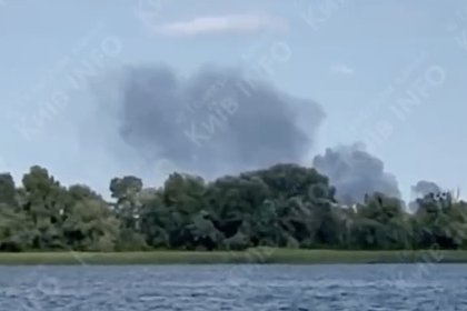 В Киеве произошли мощный взрыв и большой пожар