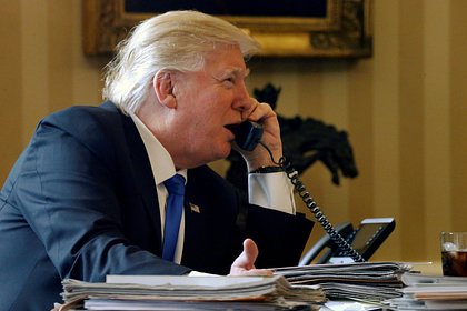 Трамп в разговоре с Зеленским открестился от блокировки поставок оружия Украине