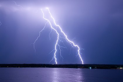 Молния ударила в девушку через неделю после свадьбы