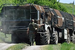 Россия нанесла один из самых мощных ударов по Украине за все время СВО. «Искандеры» и сотни дронов атаковали заводы и аэродромы