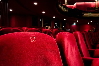 В ГД предложили способ укрепления семейных ценностей и увеличения посещаемости кинотеатров