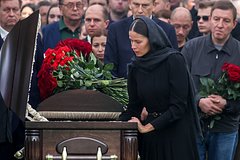 Полина Копылова (на первом плане)