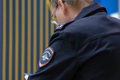 В России подростки поставили на колени 17-летнюю девушку за отказ встречаться с мужчиной